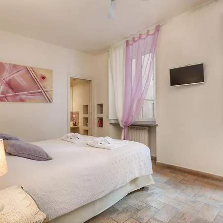 Antica - Centro Storico 3*