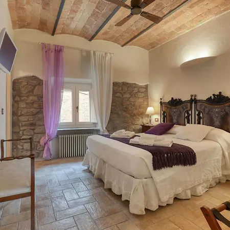 Antica - Centro Storico Bed & Breakfast Viterbo