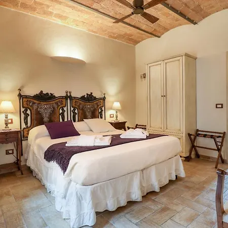 Bed & Breakfast Antica - Centro Storico 3*