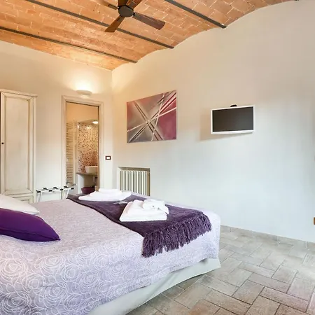 Bed & Breakfast Antica - Centro Storico 3*