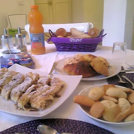 Antica 4*