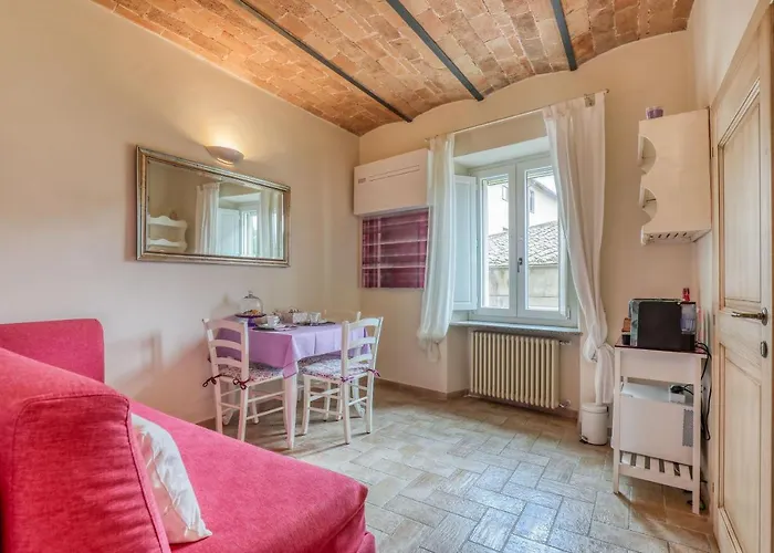 Antica - Centro Storico Bed and Breakfast Βιτέρμπο